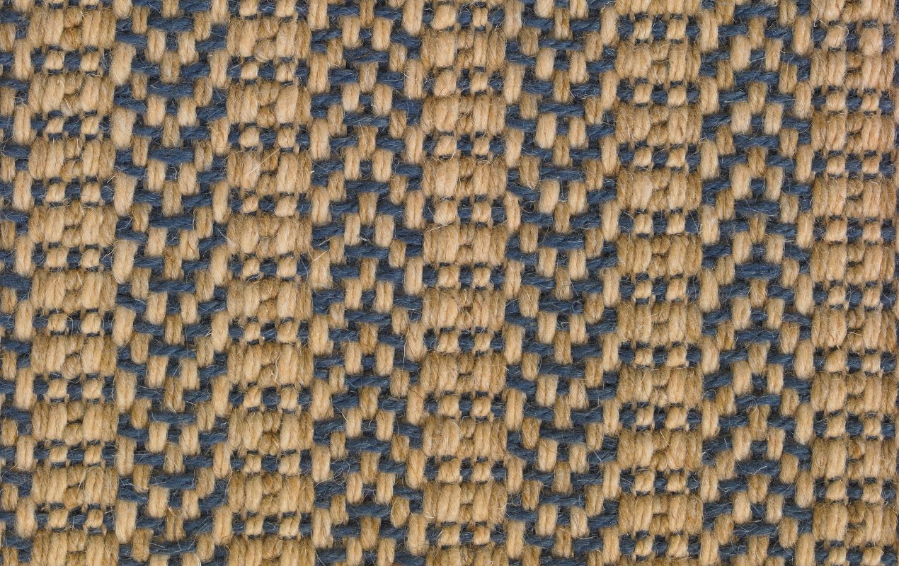 1368