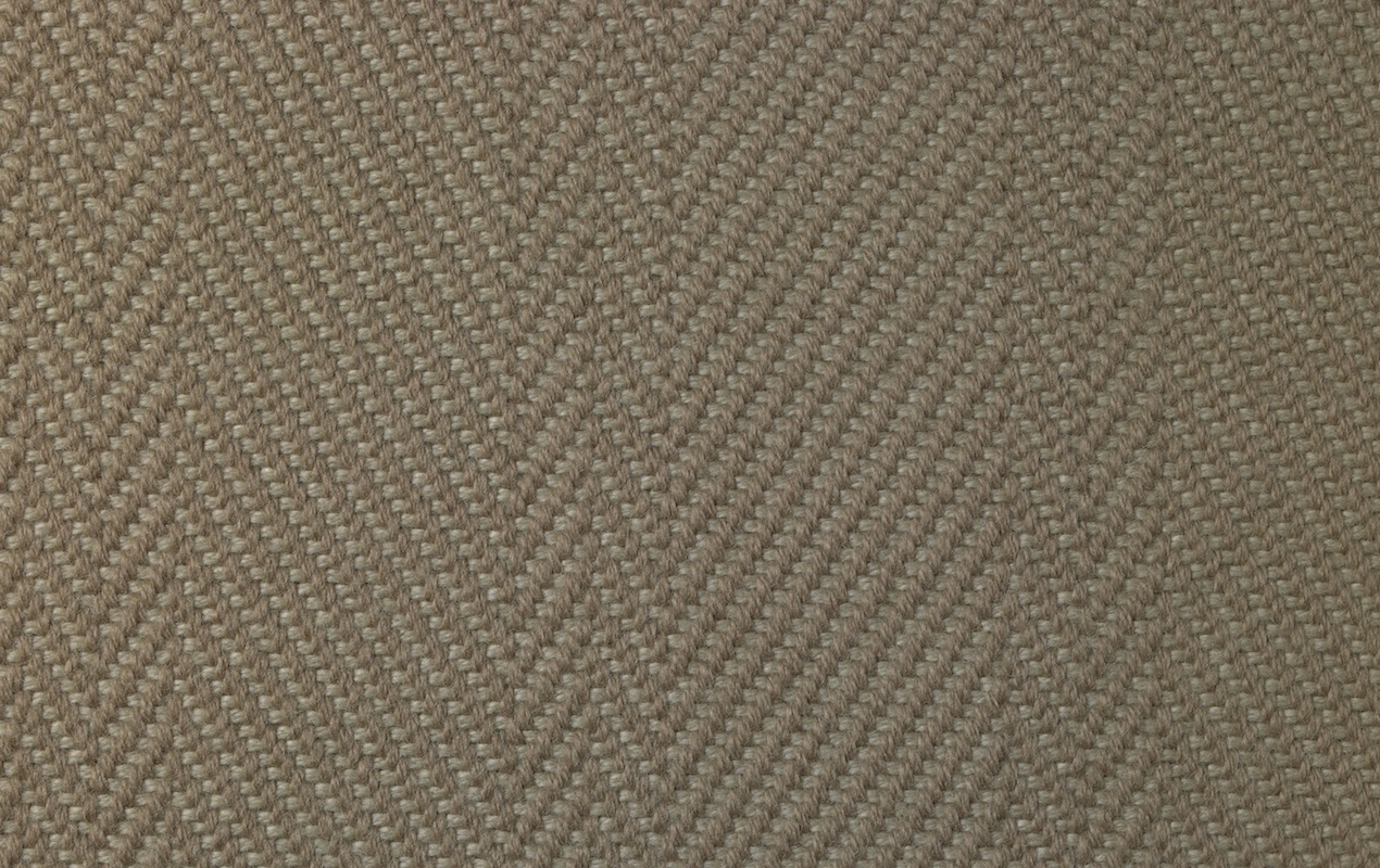 561